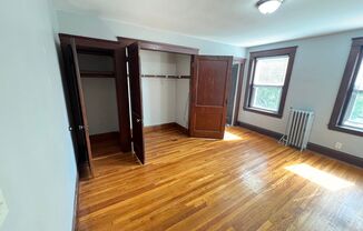 Studio, 1 bath, 325 sqft, $1,550, Unit Apt # 11