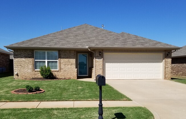 3 beds, 2 baths, $1,445