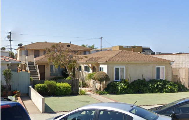 Emerald (5 unit - 2 detached, 3 attached)
