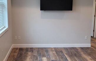 1 bed, 1 bath, 600 sqft, $1,295, Unit 2-4