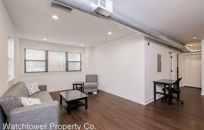 428 S Broadway