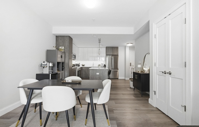 1 bed, 1.5 baths, 926 sqft, $3,975, Unit 309