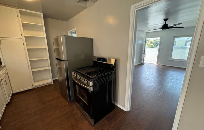 1520 N FAIR OAKS AVE