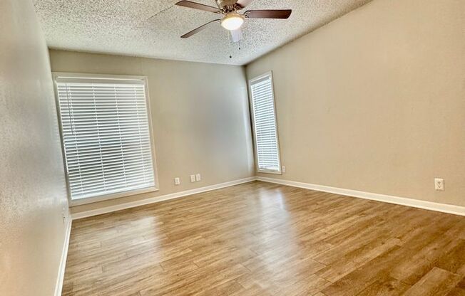 2 beds, 1 bath, 950 sqft, $1,000, Unit 304