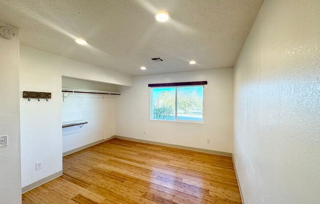 2 beds, 1 bath, $1,800