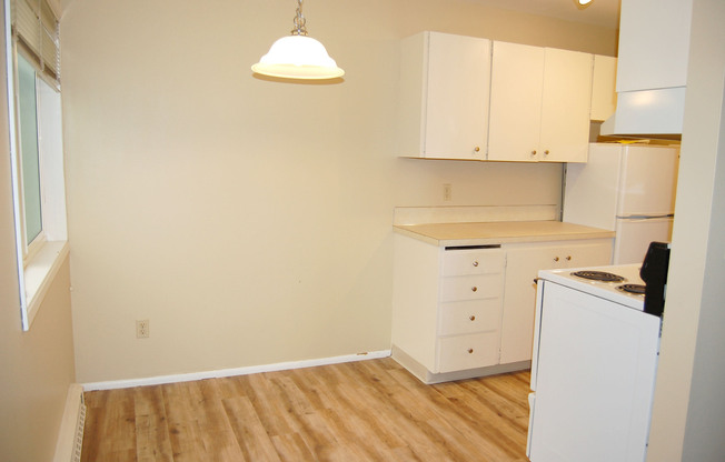 424 Summit