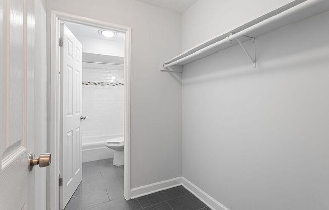 Studio, 1 bath, 371 sqft, $1,550, Unit 207