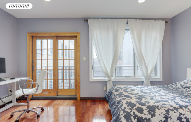 124 NASSAU ST