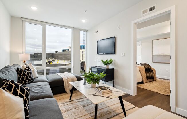 Studio, 1 bath, 500 sqft, $1,475, Unit 606