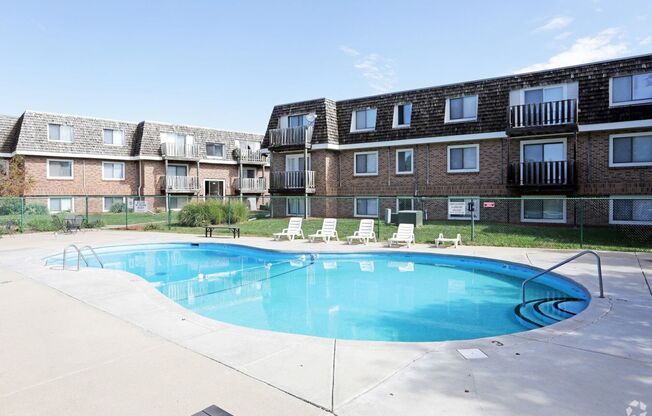 1 bed, 1 bath, 631 sqft, $1,050, Unit 1503-10