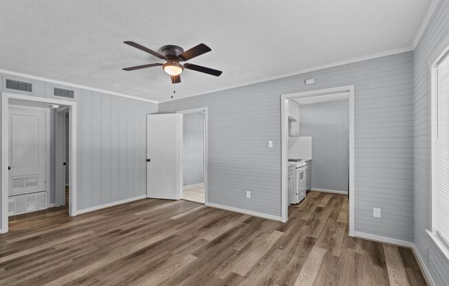 2324 Cedar Dr
