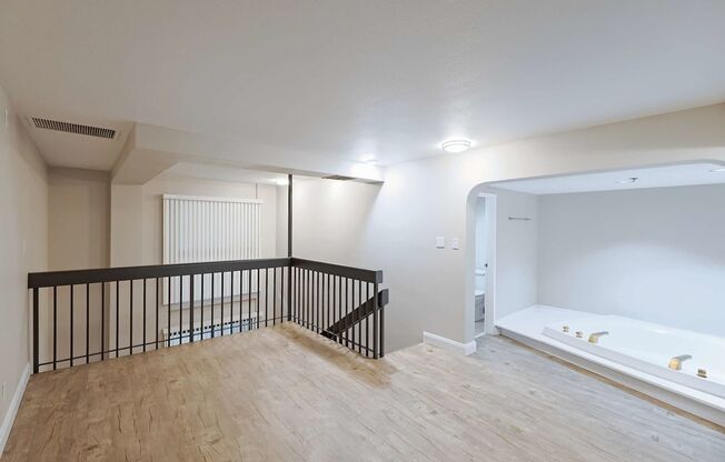 1 bed, 1.5 baths, 578 sqft, $1,450, Unit 1146 (1040)