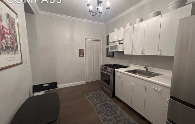 1 bed, 1 bath, $3,975, Unit 4