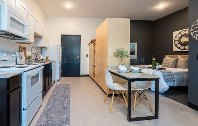 1 bed, 1 bath, 449 sqft, $745, Unit 118