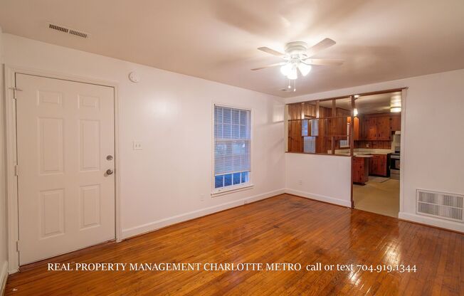 Charming 2 Bedroom Home in Charlotte!