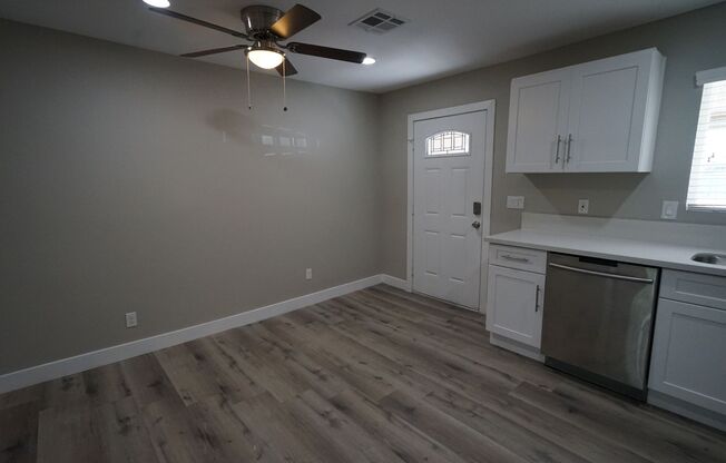 1175 S Mojave Rd