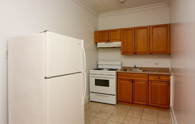 2704 Sawyer