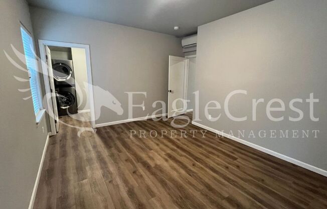 1 bed, 1 bath, 650 sqft, $1,325, Unit 705 1/2