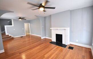 3 beds, 1 bath, $1,395, Unit 1413