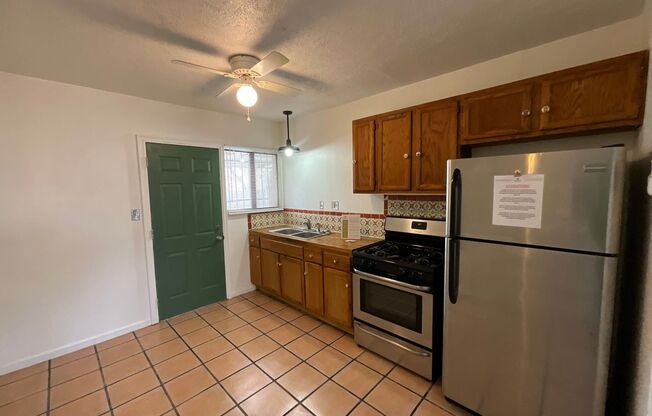 1 Bedroom Single Story Home Available Near Mountain Rd NW & 12th St NW!