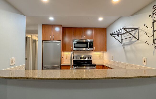 2 beds, 1 bath, $2,550, Unit Apt 109