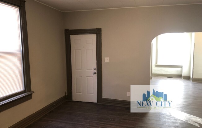 Remodeled Large 3 Bedroom with 1st Flr Laundry