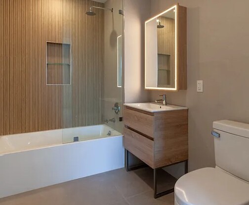 Studio, 1 bath, 876 sqft, $4,125, Unit 3-L