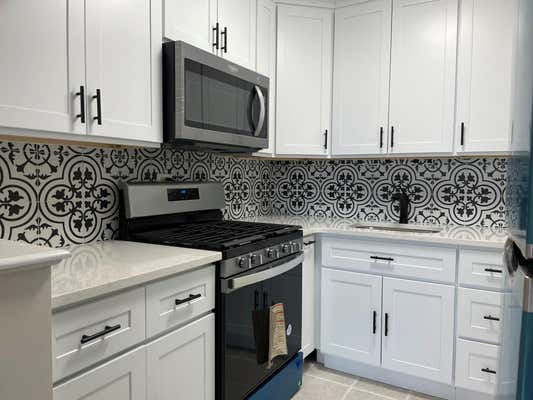 301 W 110 ST