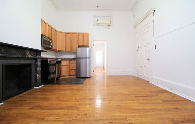 1429 Spruce Street