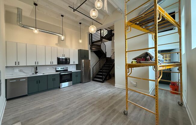 2 beds, 2 baths, 1,000 sqft, $3,985, Unit 211