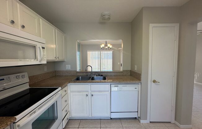 2 beds, 1 bath, $1,800