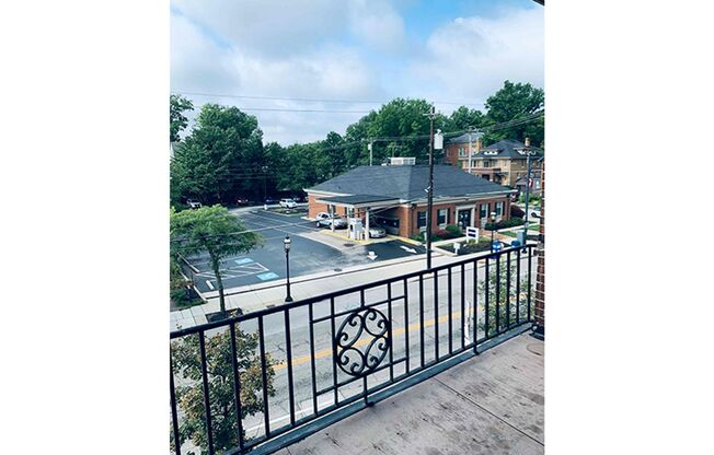 2 beds, 1 bath, 850 sqft, $1,595, Unit 420-19