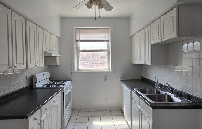 832 Reba Pl.