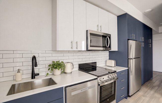 1 bed, 1 bath, 575 sqft, $2,550, Unit 318