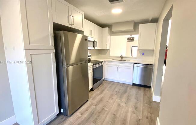 4256 S PINE IS RD