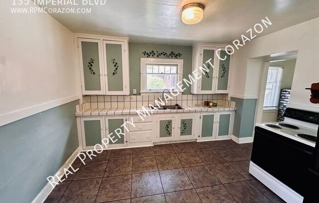 135 IMPERIAL BLVD