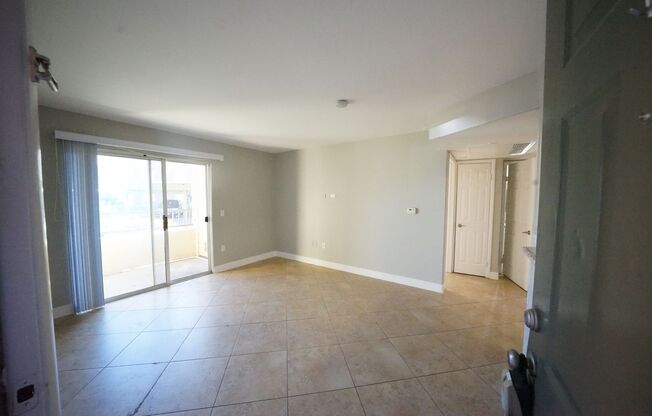 1 bed, 1 bath, $1,195, Unit Building 4