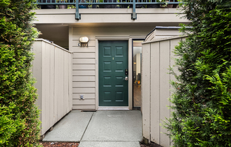 8839 166 AVE NE
