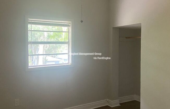 228 N BEAUMONT AVE