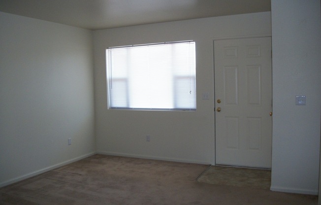 330 Hunters Way Apartments
