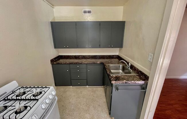 1 bed, 1 bath, 800 sqft, $1,475, Unit 3