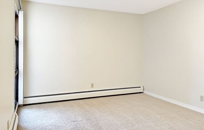 1 bed, 1 bath, 750 sqft, $1,325, Unit 317