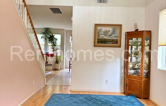 Carmel Valley, 12565 Carmel Cnyn Rd, 1BR/BA Down, Loft, AC, Fireplace, 2 Car Garage w/ Opener.