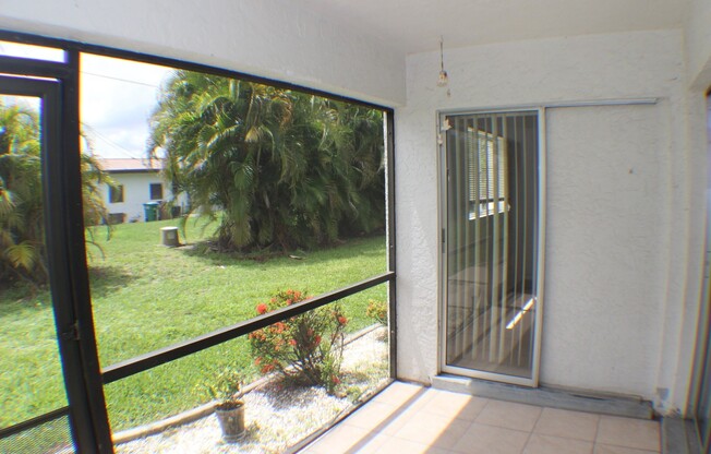 2 beds, 2 baths, 860 sqft, $1,300, Unit 4009 SE 11th Ave #107