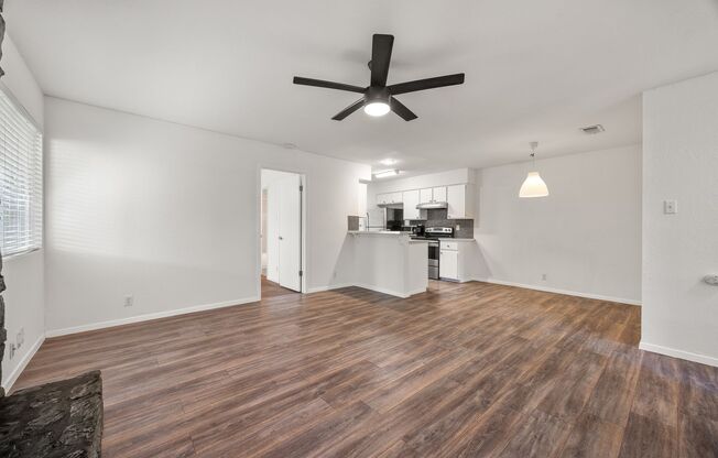 Spacious 3-Bedroom Townhome in Prime Round Rock Location – 2 Weeks Free Rent!