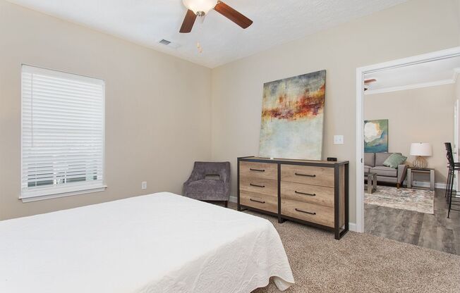 1 bed, 1 bath, 715 sqft, $1,035, Unit Building D-Unit 301