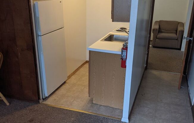 1 bed, 1 bath, 500 sqft, $830, Unit 4