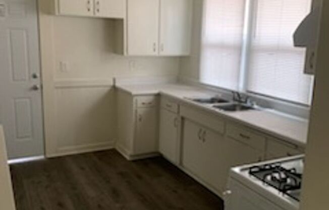 2 beds, 1 bath, $1,450