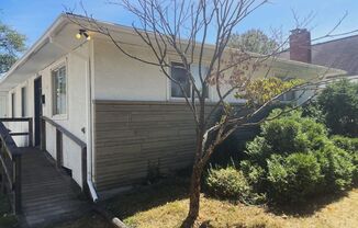 2 beds, 1 bath, $1,000