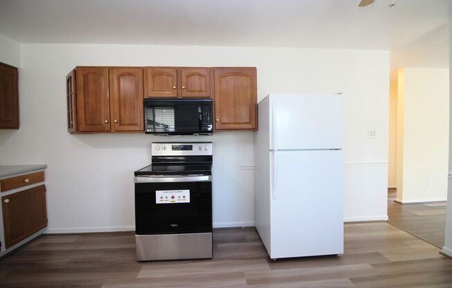 3 beds, 1 bath, $1,050